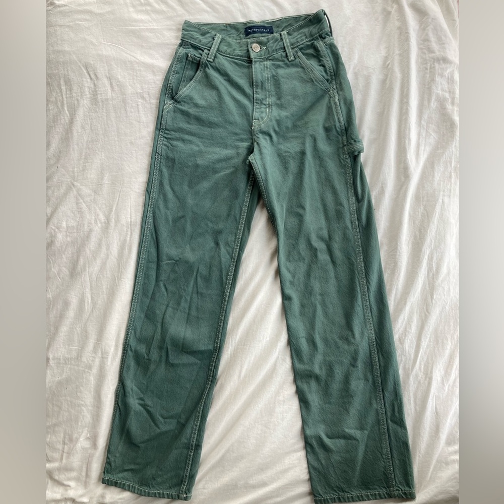 Aeropostale 90s strait leg pants. Green with white stitching. Never worn